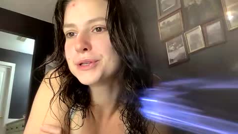 jlynn1997 online show from June 2026 01:01:01 PM