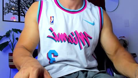 Snapshot of jmortton chatting on December 2024 10:49:02 PM IGJmortton online show from December 2024 10:49:02 PM