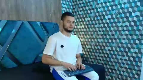 Snapshot of joaho_fernandez chatting on July 2026 01:58:02 PM Joao online show from July 2026 01:58:02 PM