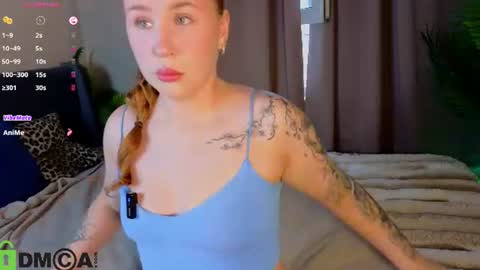 Snapshot of joan_green chatting on July 2026 01:14:01 AM GMT2 Tue-Wed Fri-Sun 3-9AM Joan green online show from July 2026 01:14:01 AM
