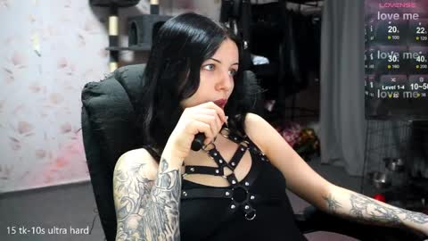 joan_wilson online show from April 2026 09:56:01 PM