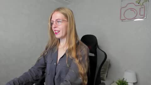 joann_shermann online show from September 2025 12:45:02 AM