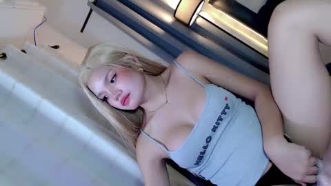 Snapshot of joanna_johnson chatting on May 2026 05:53:01 PM joanna_johnson online show from May 2026 05:53:01 PM