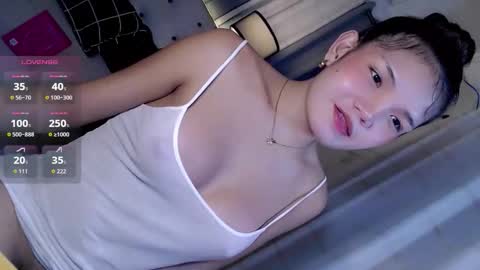 Snapshot of joanna_johnson chatting on May 2026 05:42:02 PM joanna_johnson online show from May 2026 05:42:02 PM