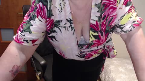 Joanna and Greg online show from February 2025 11:42:01 AM