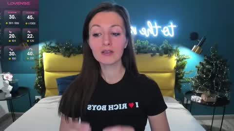 Joan online show from December 2025 01:33:02 AM