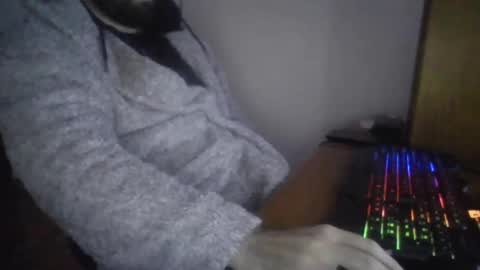 Snapshot of joaodias_18 chatting on December 2024 10:34:02 PM joaodias_18 online show from December 2024 10:34:02 PM