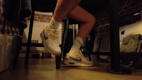 GUILLAUME feet and socks online show from October 2025 08:04:01 PM