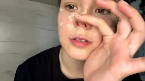 Mila online show from April 2026 10:24:01 AM