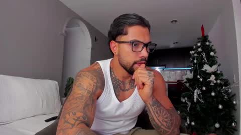 joe_esthetic online show from December 2025 08:28:02 PM