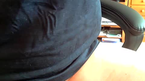 joebutler6970 online show from April 2026 07:07:01 PM