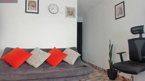 Snapshot of joelandalexa chatting on January 2025 08:17:02 PM joelandalexa online show from January 2025 08:17:02 PM