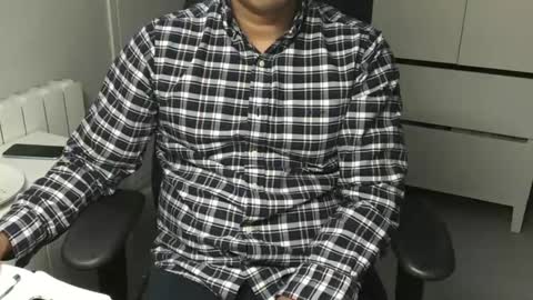 joeshades21 online show from February 2025 08:48:02 AM