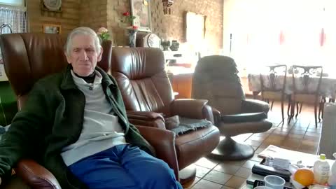 johan7 heet online show from November 2025 01:55:01 PM