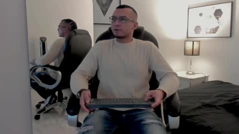 johan online show from December 2025 05:59:02 AM