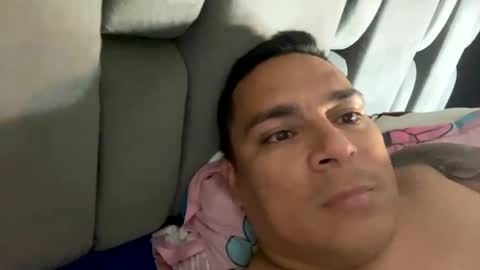 johan online show from January 2025 05:03:01 AM