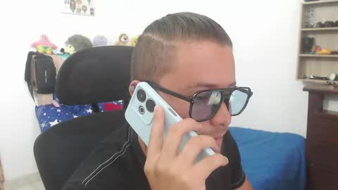 JOHAN independient model online show from June 2026 02:12:02 PM