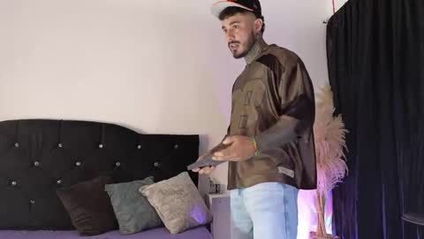 John  online show from October 2025 11:23:02 AM