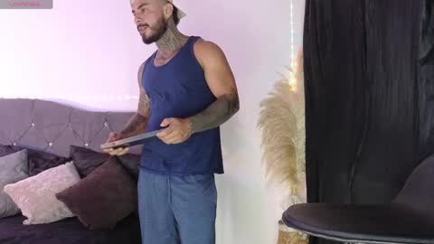 Snapshot of john_and_louis chatting on May 2026 11:59:02 AM John online show from May 2026 11:59:02 AM