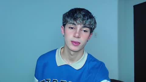 John Vichenso online show from November 2025 10:32:01 PM