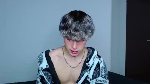 John Vichenso online show from December 2025 10:38:02 PM