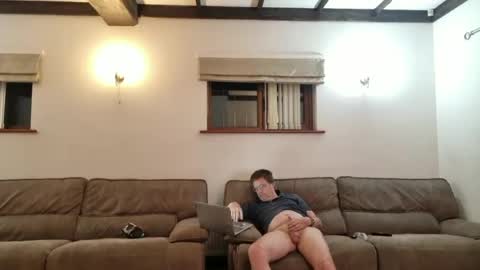 johnathan_stuart33 online show from June 2026 12:16:01 AM