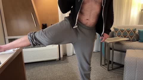 J online show from February 2025 10:47:02 AM