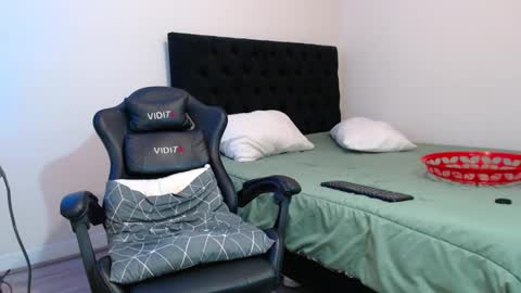 john online show from January 2025 11:16:01 PM