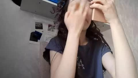 Snapshot of johnmerli chatting on November 2025 03:10:02 AM Molly online show from November 2025 03:10:02 AM