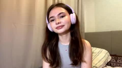 Luna 3 online show from June 2026 01:38:02 PM