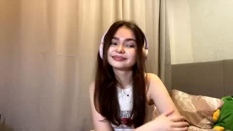 Luna 3 online show from June 2026 03:34:02 PM