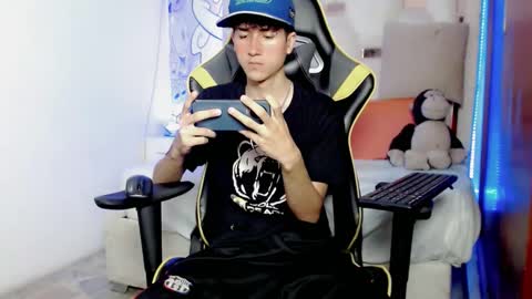 johnny_cagee online show from November 2025 04:26:02 AM