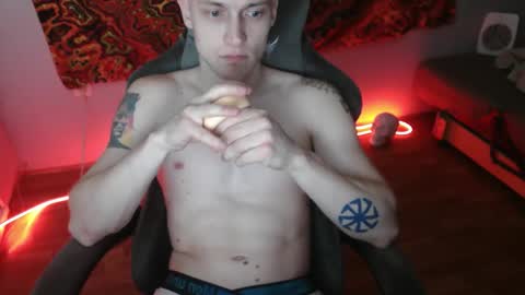 Johnny online show from November 2025 03:45:01 PM