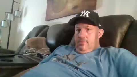 johnnycb7 online show from October 2025 04:55:01 PM