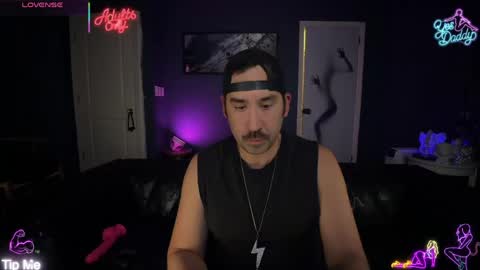 Snapshot of johnnyfromspace chatting on April 2026 06:44:01 AM Johnny from Space online show from April 2026 06:44:01 AM