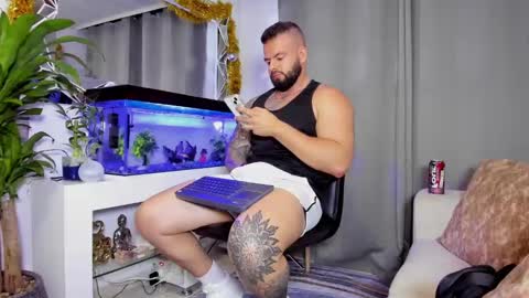 JOHNNY online show from December 2024 11:16:01 PM