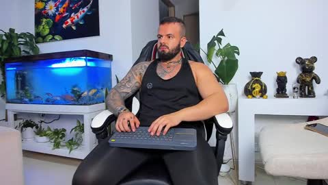 JOHNNY online show from September 2025 01:49:01 AM