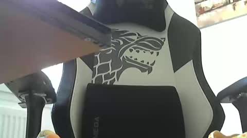 Johnnyscum80 online show from November 2025 09:53:01 AM