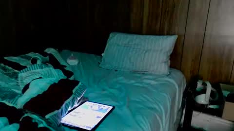 johnpaulkent82 online show from September 2025 04:52:01 PM