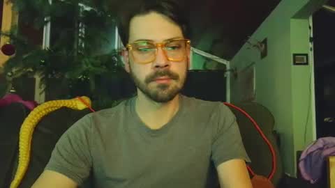 Snapshot of johnrocaroro111 chatting on December 2024 04:03:02 AM johnrocaroro111 online show from December 2024 04:03:02 AM