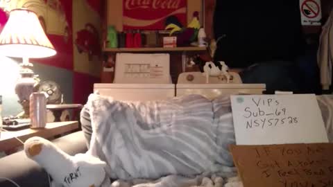 Snapshot of johstondude chatting on May 2026 11:12:03 PM Johston online show from May 2026 11:12:03 PM
