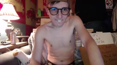 Snapshot of johstondude chatting on May 2026 12:18:01 AM Johston online show from May 2026 12:18:01 AM