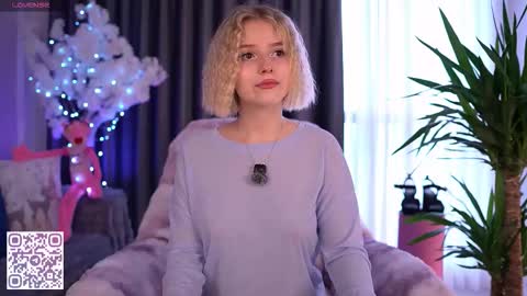 Paula online show from December 2025 09:25:01 AM