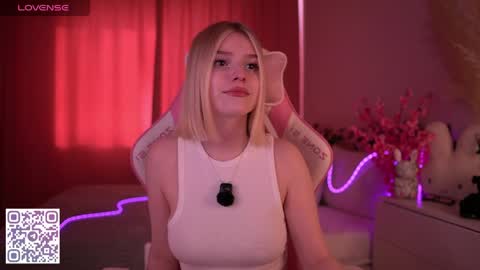 Paula online show from May 2026 03:24:01 AM