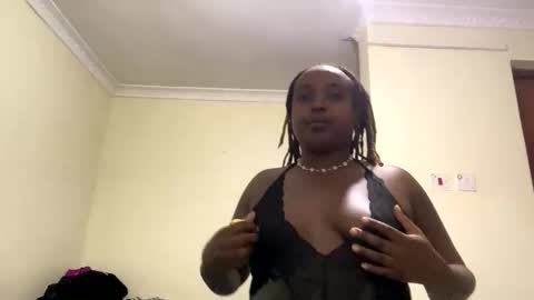Snapshot of jojo_candie chatting on May 2026 11:32:01 PM jojo_candie online show from May 2026 11:32:01 PM