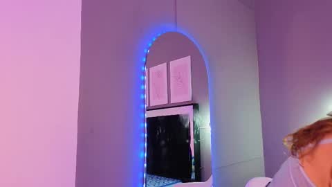 jolie_lov online show from February 2026 02:38:02 PM