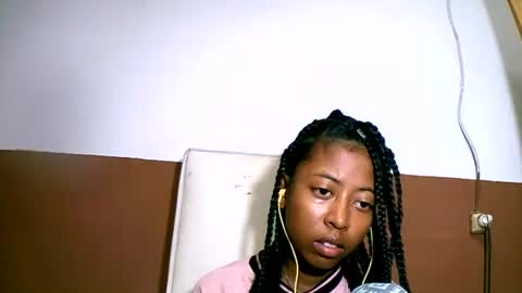 Snapshot of joliekah27 chatting on February 2025 01:58:02 AM joliekah27 online show from February 2025 01:58:02 AM