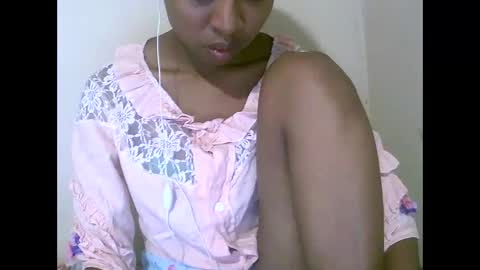 joliekah27 online show from April 2026 08:04:02 AM