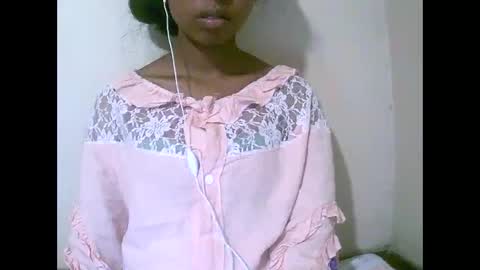 joliekah27 online show from April 2026 09:39:33 PM