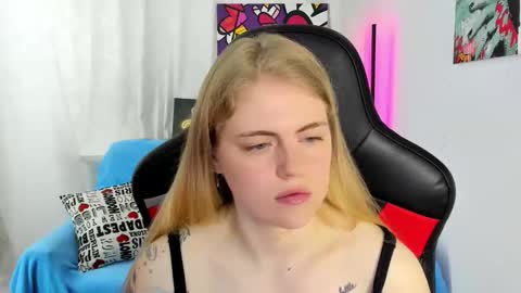 Snapshot of jolly_doll_ chatting on June 2026 04:39:01 AM Jolly online show from June 2026 04:39:01 AM